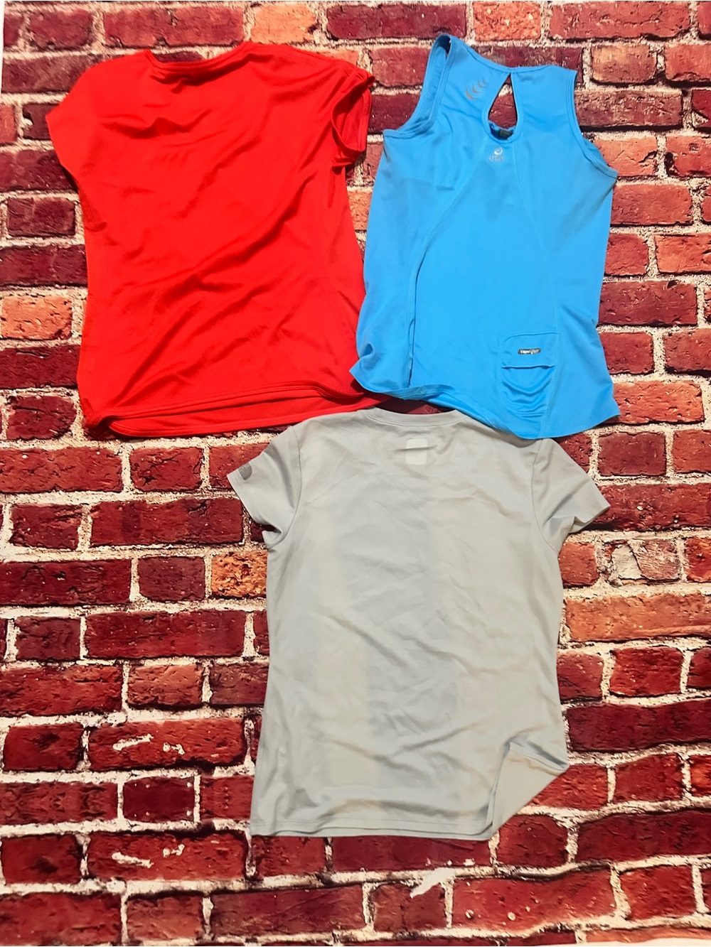 The north face top bundle - Picture 3 of 3